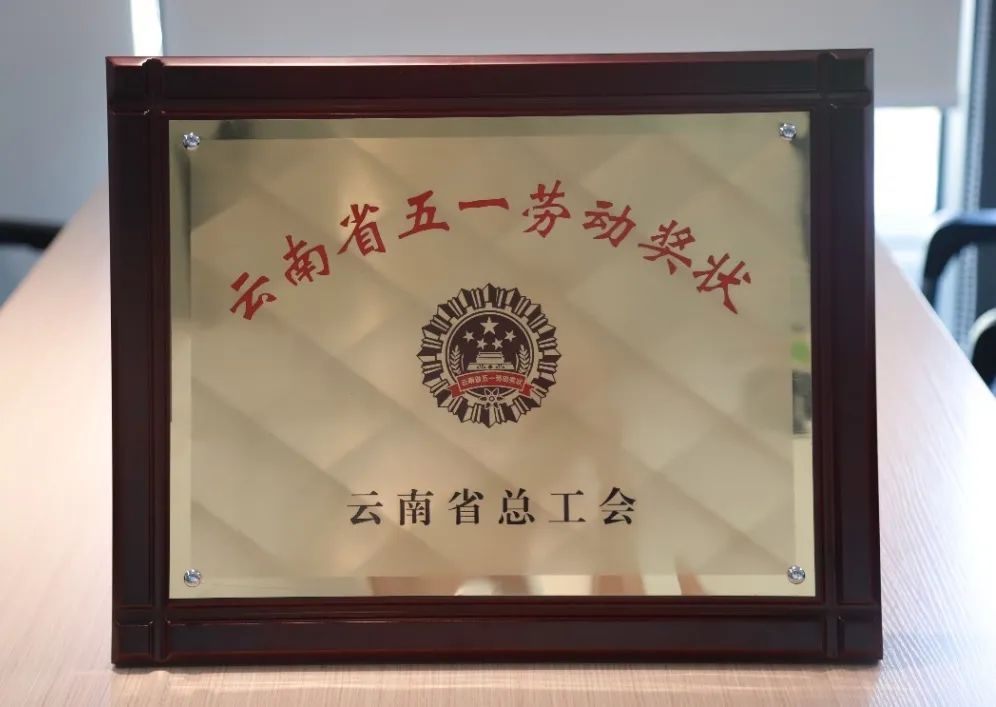 1682385087584040659.jpg IMG_1553.jpg